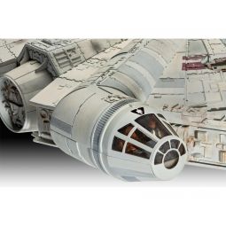 Maquette Star Wars SW Millenium Falcon REVELL REVELL Ikaipaka