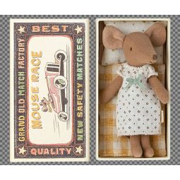 Grande Sœur Souris in MatchBox Maileg Ikaipaka jeux & jouets