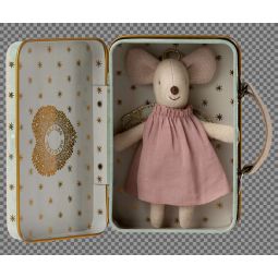 Maïleg Souris Ange dans sa valisette petite soeur Maileg