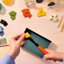 Atelier 73 Mosaïque Paon Djeco Ikaipaka jeux & jouets Royan