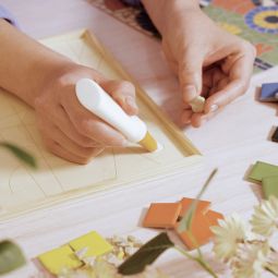 Atelier 73 Mosaïque Paon Djeco Ikaipaka jeux & jouets Royan