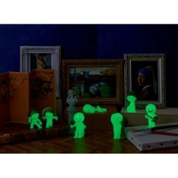 Smiski Museum SMISKI Ikaipaka jeux & jouets Royan